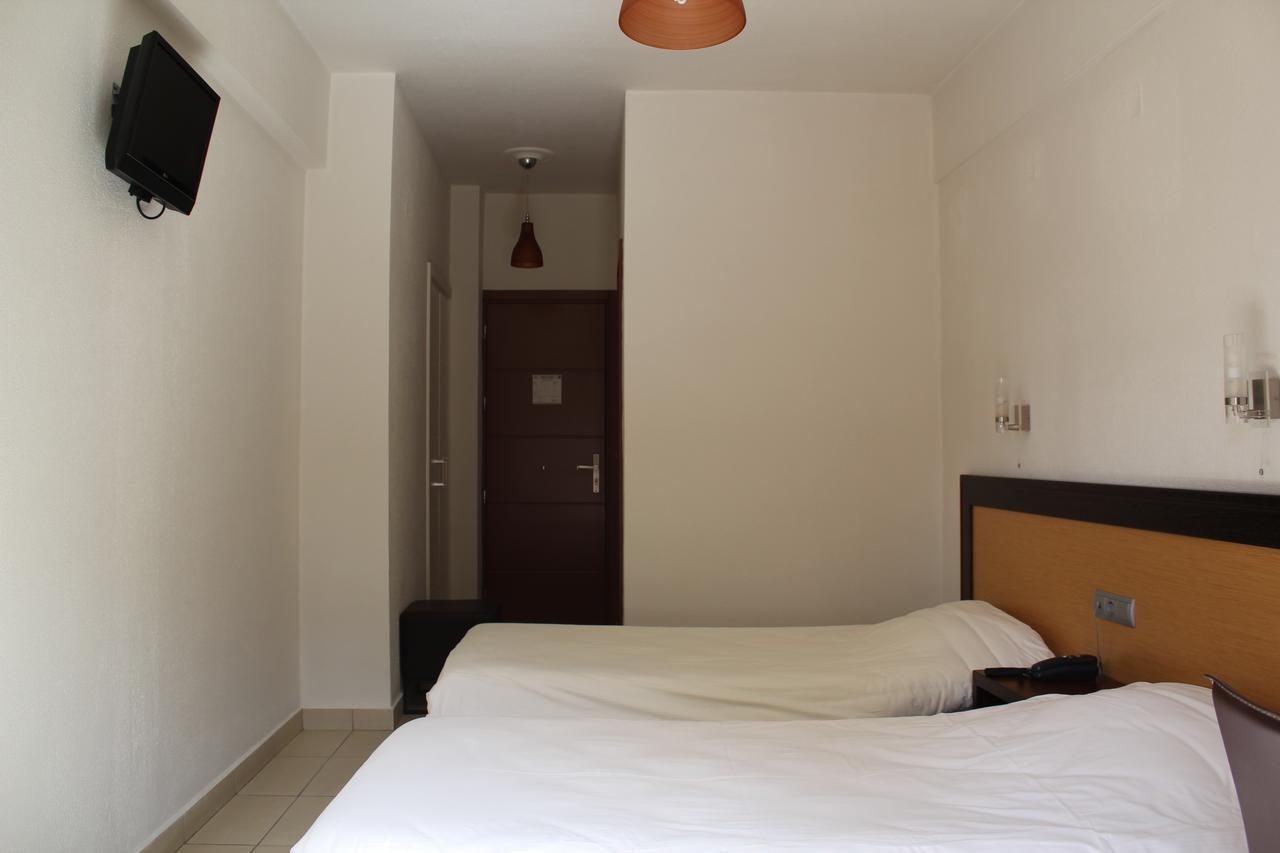 Aposperides Hotel Livadi  Luaran gambar